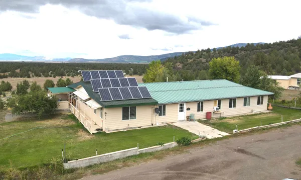 $600,000 | 13330 Homeland Road, Macdoel, CA 96058