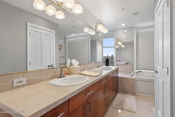 $2,145,000 | 701 East Front Avenue, Unit 10A, Coeur D'Alene, ID 83814