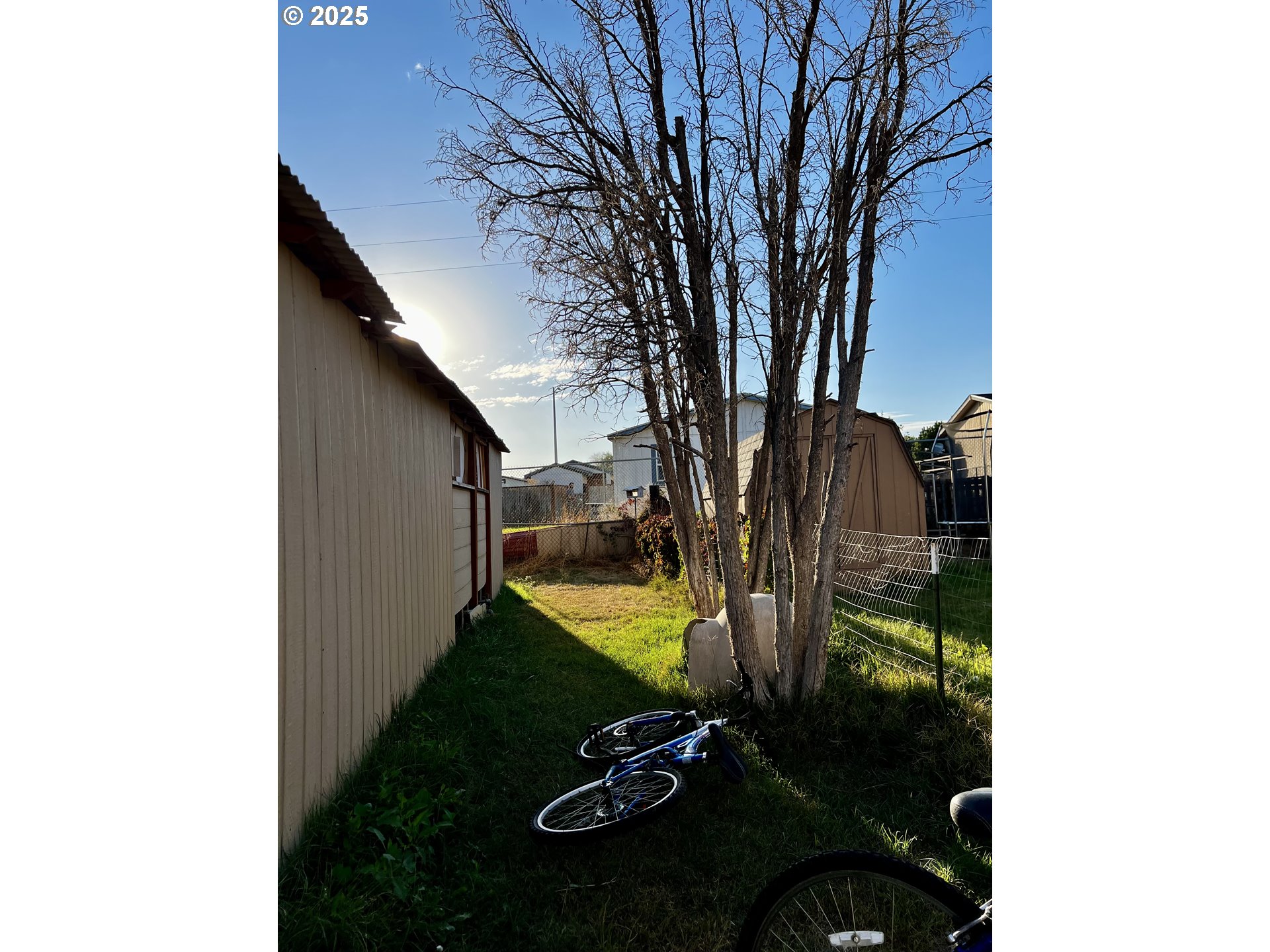 1030 Southwest 11th Street, Unit 33 Hermiston, OR 97838 - Photo 11 of 12 a view of balcony and patio