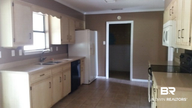 7205 Smithfield Road East Mobile, AL 36695 - Photo 4 of 12
