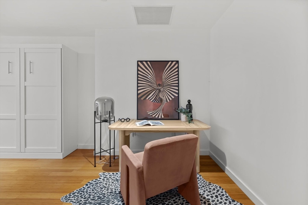 7 Warren Avenue, Unit 6 Boston, MA 02116 - Photo 29 of 33
