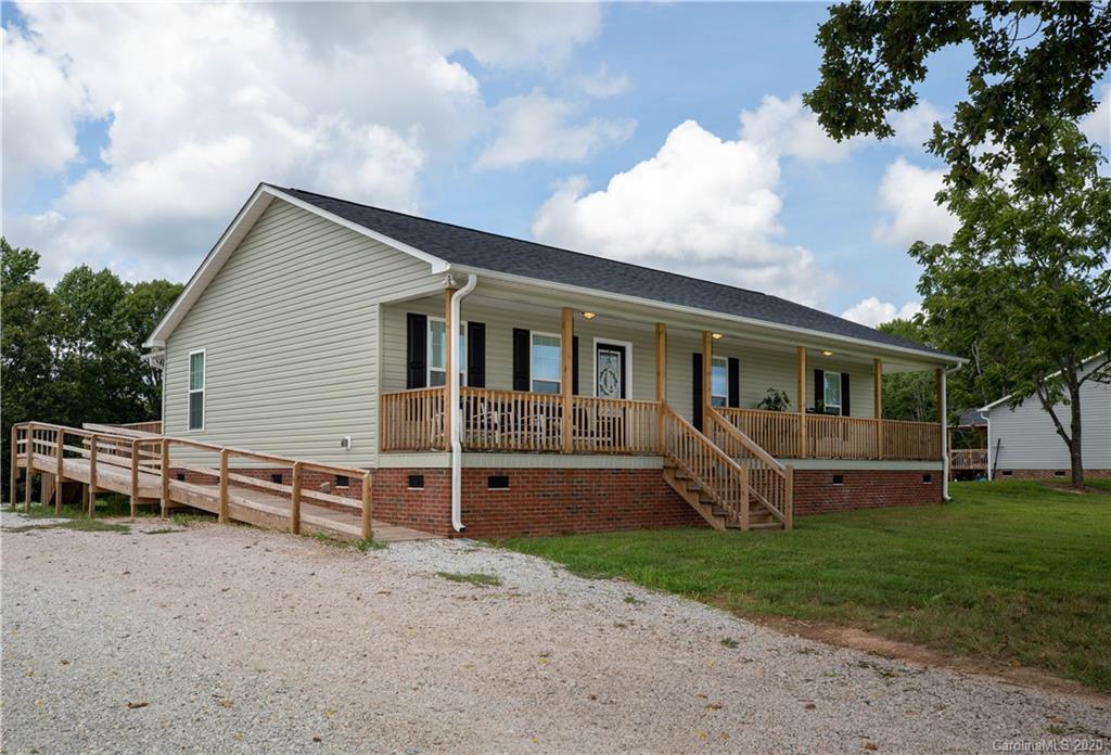 3840 Jenkins Road Blacksburg, SC 29702 - Photo 2 of 33