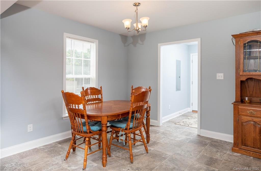 3840 Jenkins Road Blacksburg, SC 29702 - Photo 12 of 33