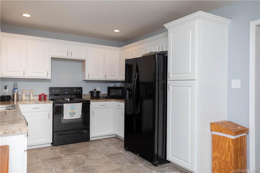 3840 Jenkins Road Blacksburg, SC 29702 - Photo 14 of 33