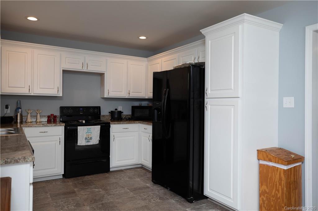 3840 Jenkins Road Blacksburg, SC 29702 - Photo 15 of 33