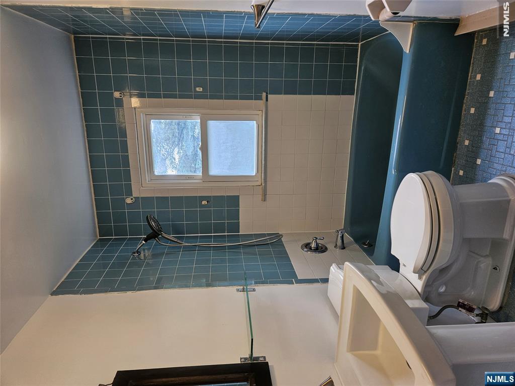 417 Sheffield Road Ridgewood, NJ 07450 - Photo 7 of 13