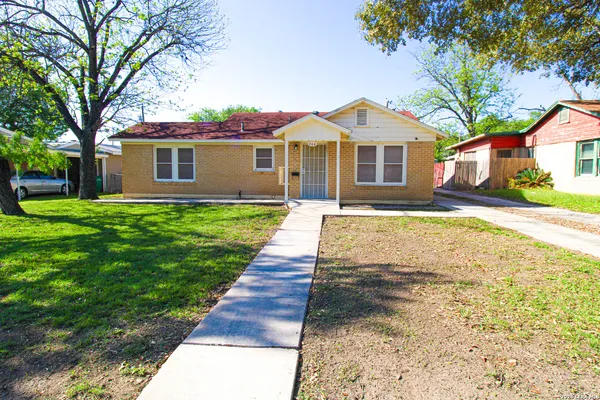 $1,200 | 306 Overhill Drive, San Antonio, TX 78228
