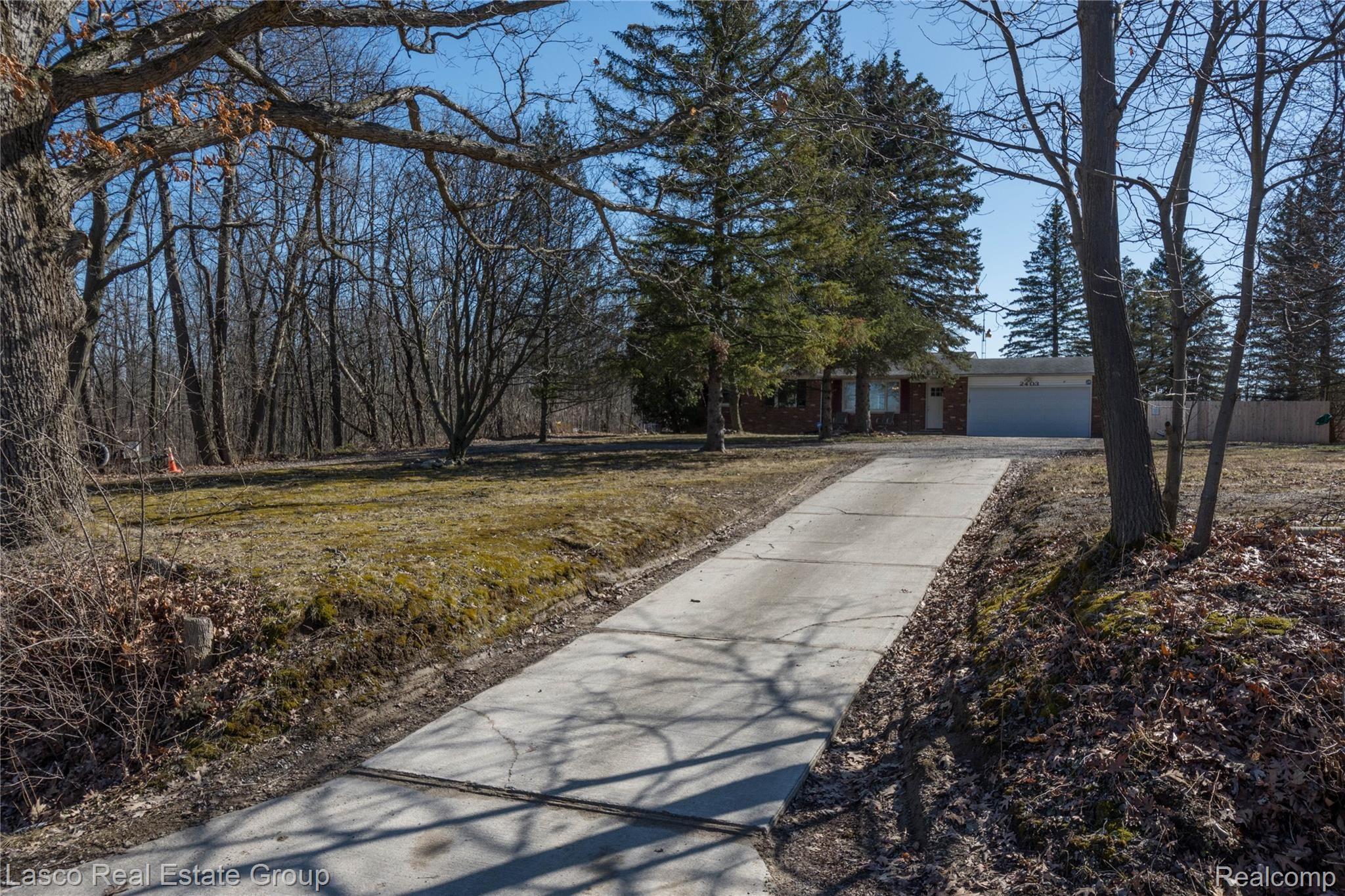 2403 West Ray Road Fenton, MI 48430 - Photo 5 of 23 DSC_2965.jpg