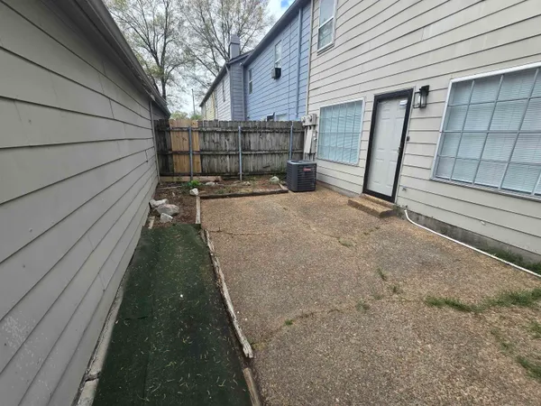 $185,900 | 3173 Tulip Poplar Drive, Unit 3173, Memphis, TN 38115