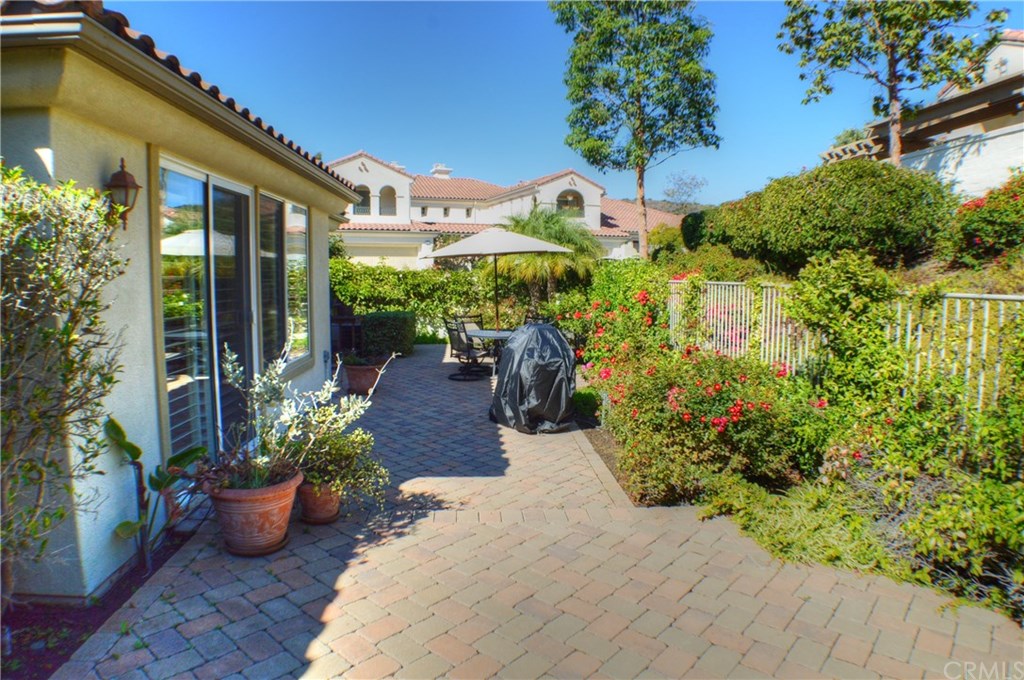 2 Calle Regio San Clemente, CA 92673 - Photo 12 of 32