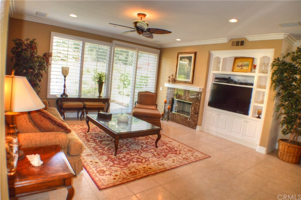 2 Calle Regio San Clemente, CA 92673 - Photo 4 of 32