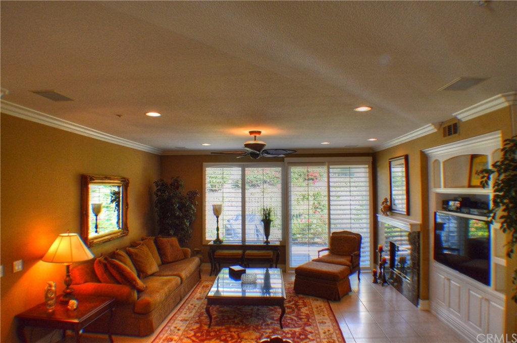 2 Calle Regio San Clemente, CA 92673 - Photo 5 of 32