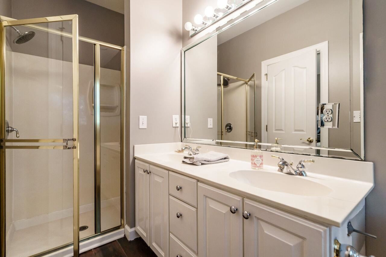 114 Ashton Hall Lane Raleigh, NC 27609 - Photo 15 of 19 Photo 15