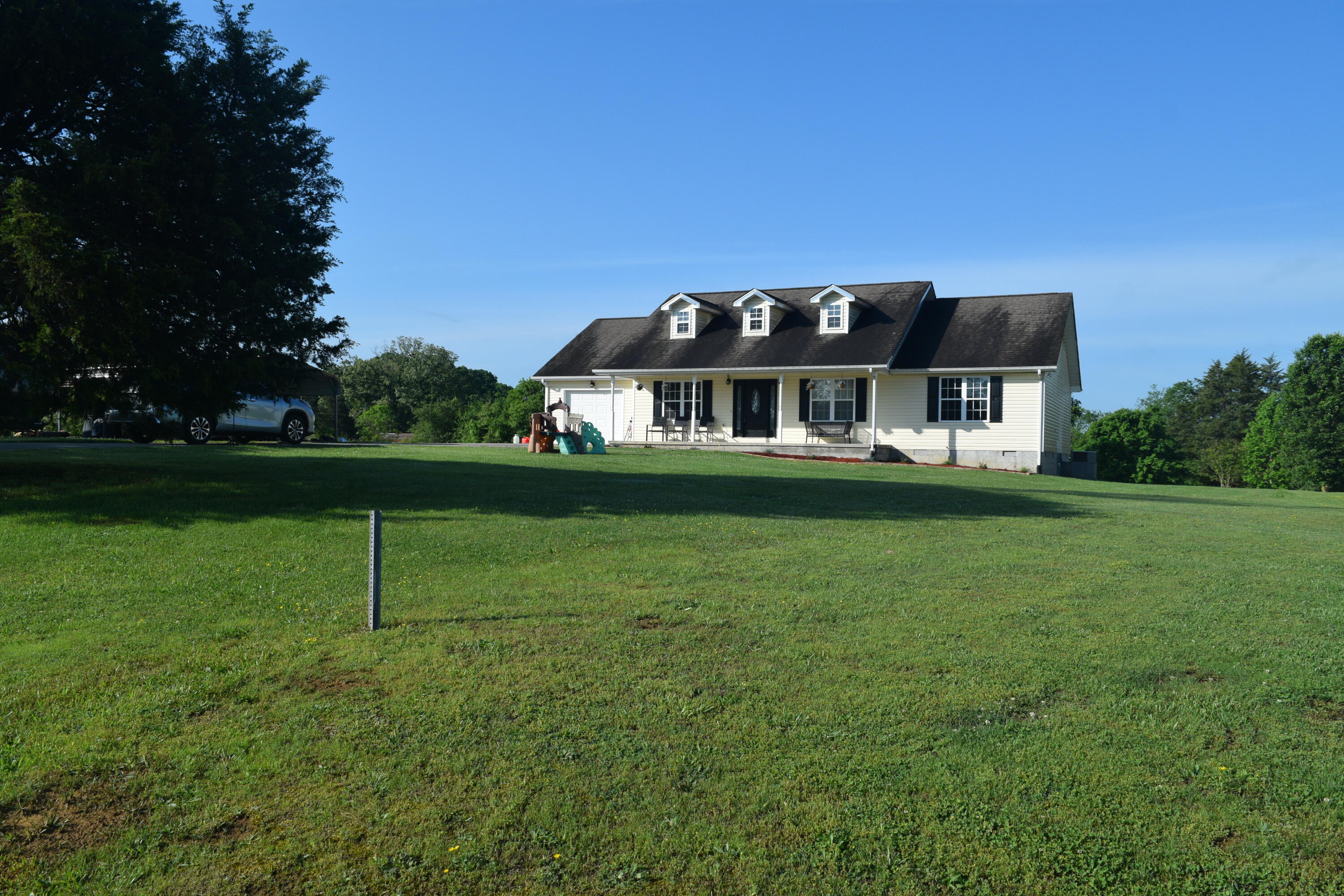 1040 Acorn Gap Road Madisonville, TN 37354 - Photo 2 of 36 DSC_0002
