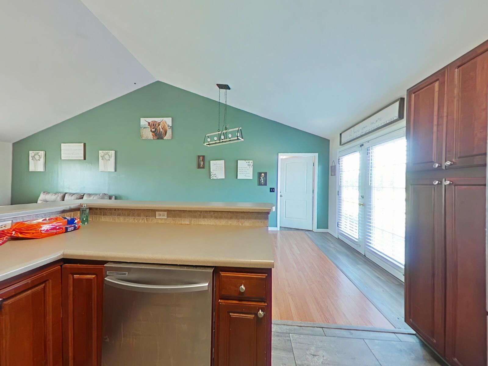 1040 Acorn Gap Road Madisonville, TN 37354 - Photo 23 of 36 Kitchen-4