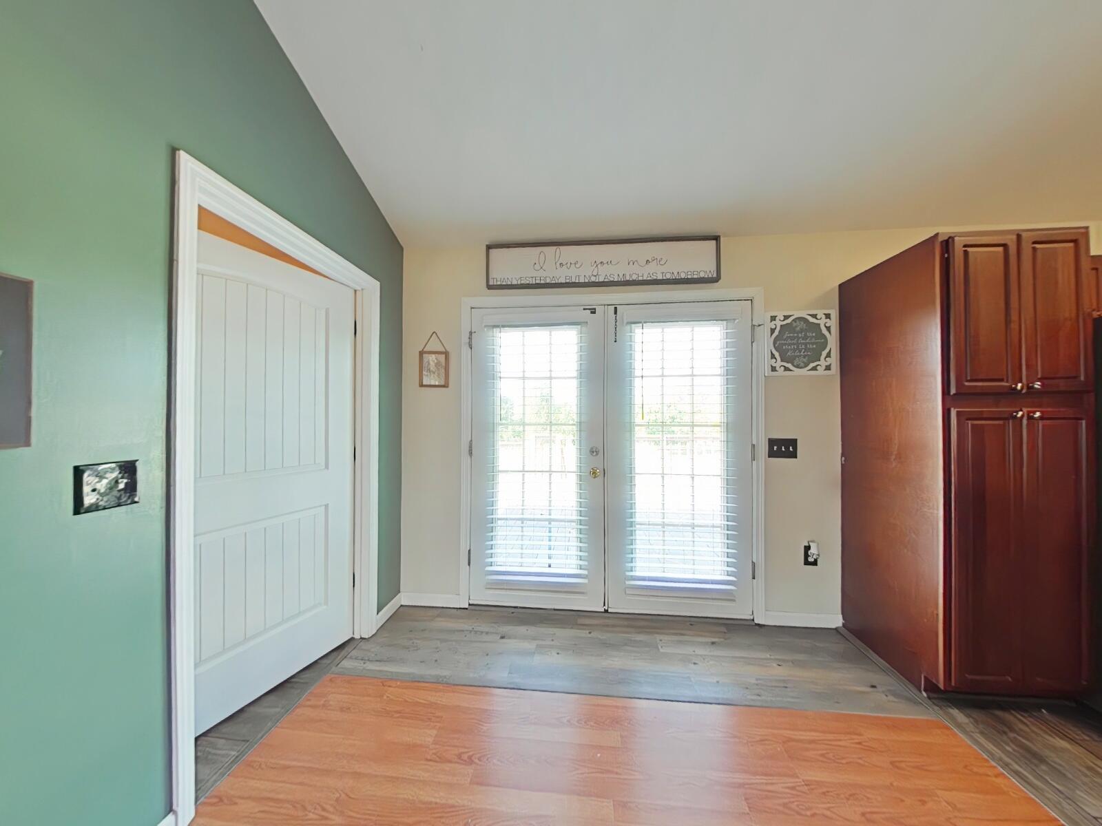 1040 Acorn Gap Road Madisonville, TN 37354 - Photo 24 of 36 Dining Room-3