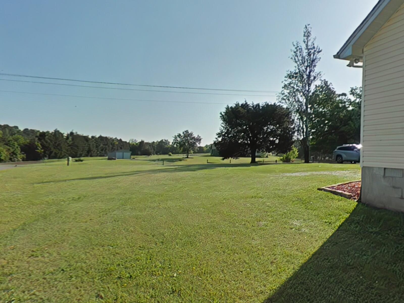 1040 Acorn Gap Road Madisonville, TN 37354 - Photo 6 of 36 Right Side