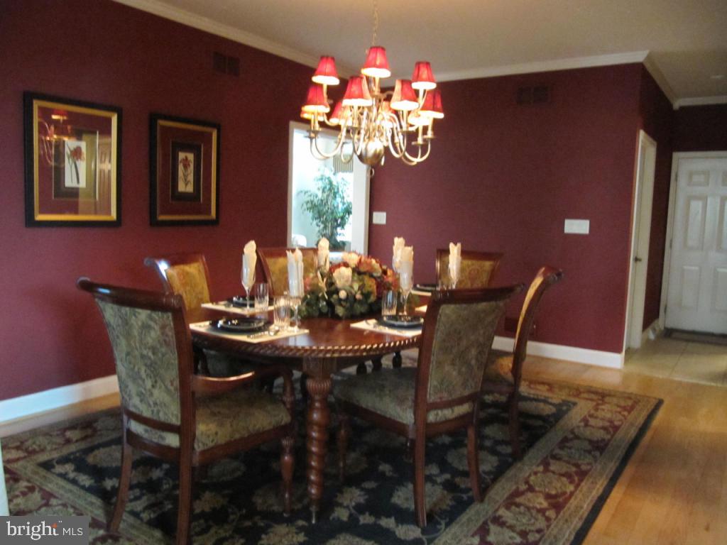369 Wheatfield Drive Lititz, PA 17543 - Photo 8 of 32 Gallery Image 8