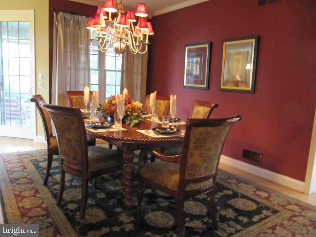 369 Wheatfield Drive Lititz, PA 17543 - Photo 9 of 32 Gallery Image 9