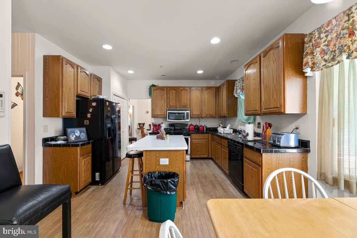 10105 Cudby Court Lanham, MD 20706 - Photo 13 of 44 Your new kitchen is very spacious!
