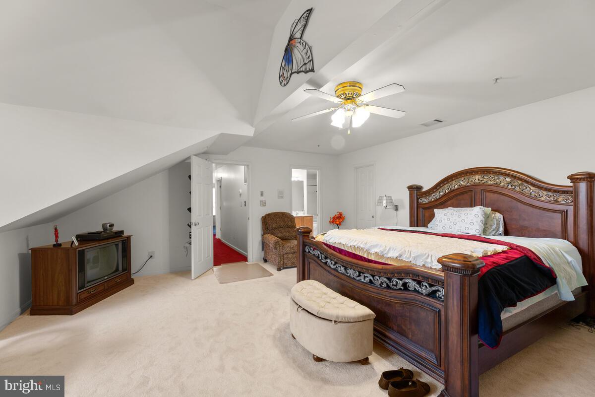 10105 Cudby Court Lanham, MD 20706 - Photo 20 of 44 Primary Bedroom with large, dual walk-in closets!