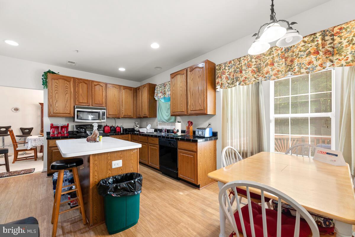 10105 Cudby Court Lanham, MD 20706 - Photo 10 of 44 Spacious Kitchen with another Bay Window!