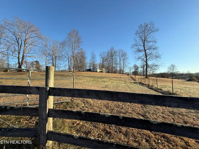 $235,000 | 467 Russell Hill Road, Speedwell, TN 37870