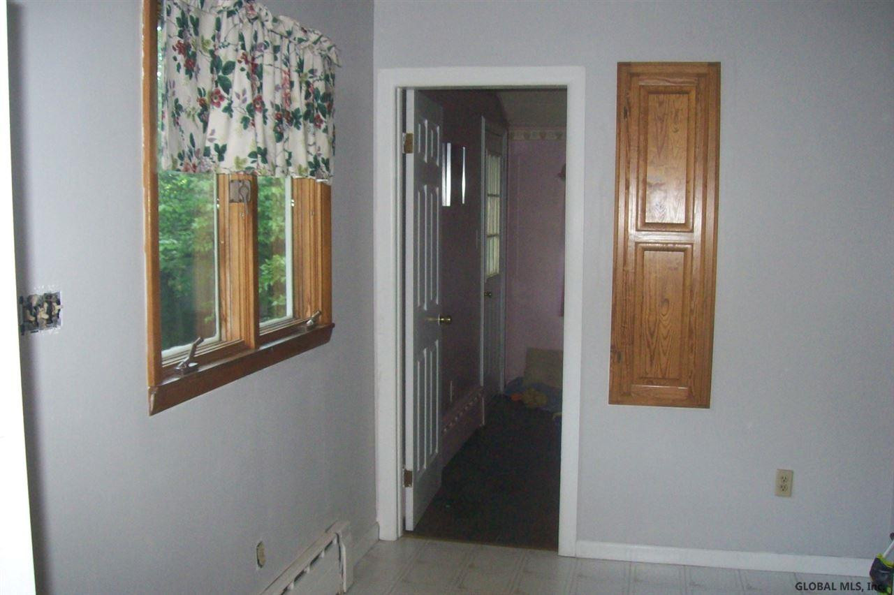 15 Hillside Road Troy, NY 12182 - Photo 5 of 15 Photo 5