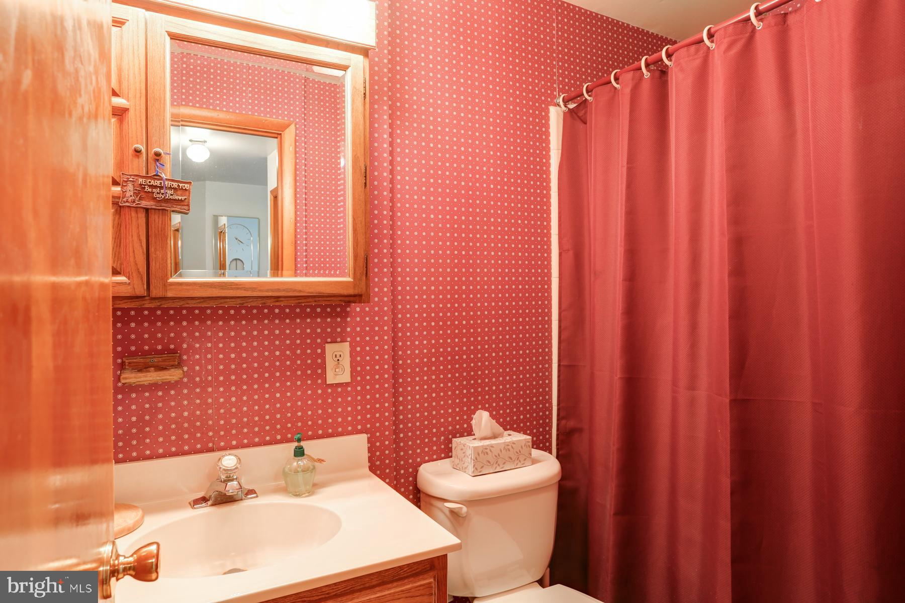 1104 Edgemont Road Harrisburg, PA 17109 - Photo 14 of 23 Gallery Image 14