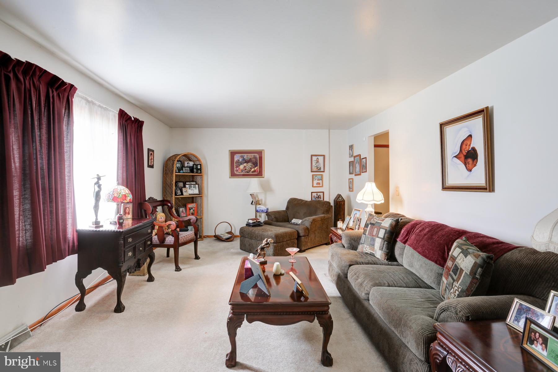 1104 Edgemont Road Harrisburg, PA 17109 - Photo 3 of 23 Gallery Image 3
