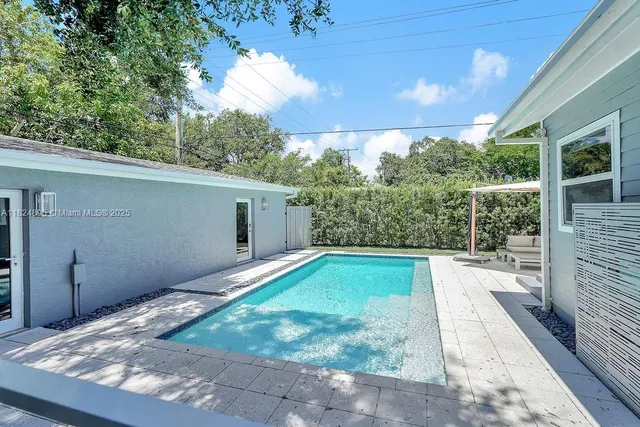 $10,885 | 150 Northeast 50th Street, Unit A, Miami, FL 33137