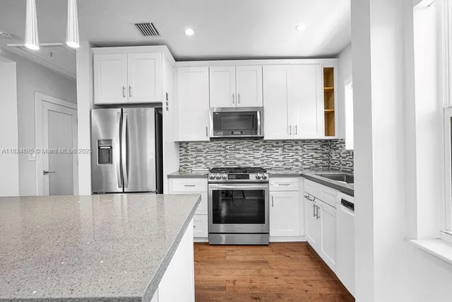 $10,885 | 150 Northeast 50th Street, Unit A, Miami, FL 33137