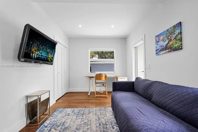 $10,885 | 150 Northeast 50th Street, Unit A, Miami, FL 33137