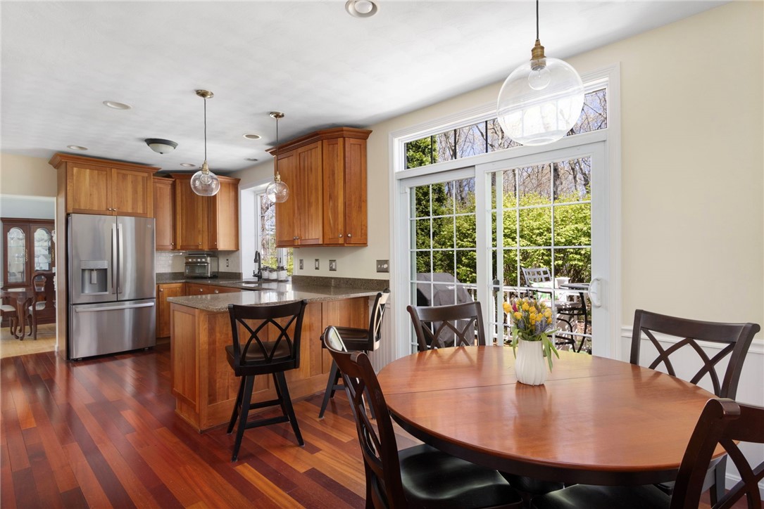 283 Castle Rocks Road Warwick, RI 02886 - Photo 17 of 48