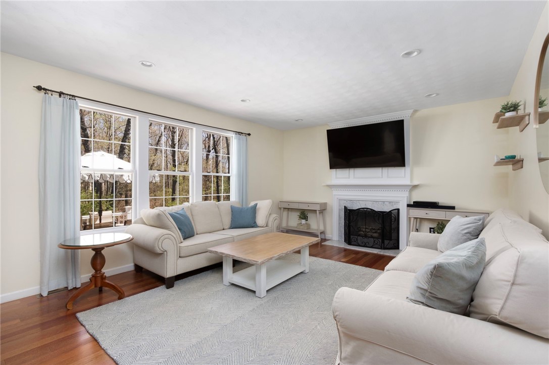 283 Castle Rocks Road Warwick, RI 02886 - Photo 20 of 48