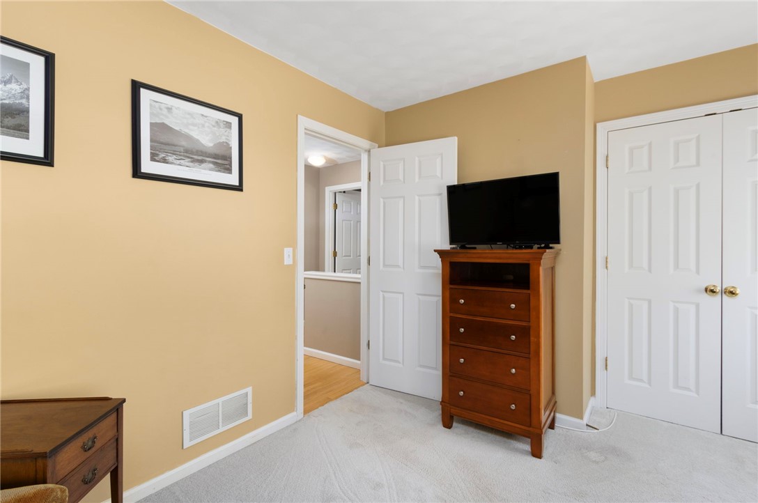 283 Castle Rocks Road Warwick, RI 02886 - Photo 33 of 48