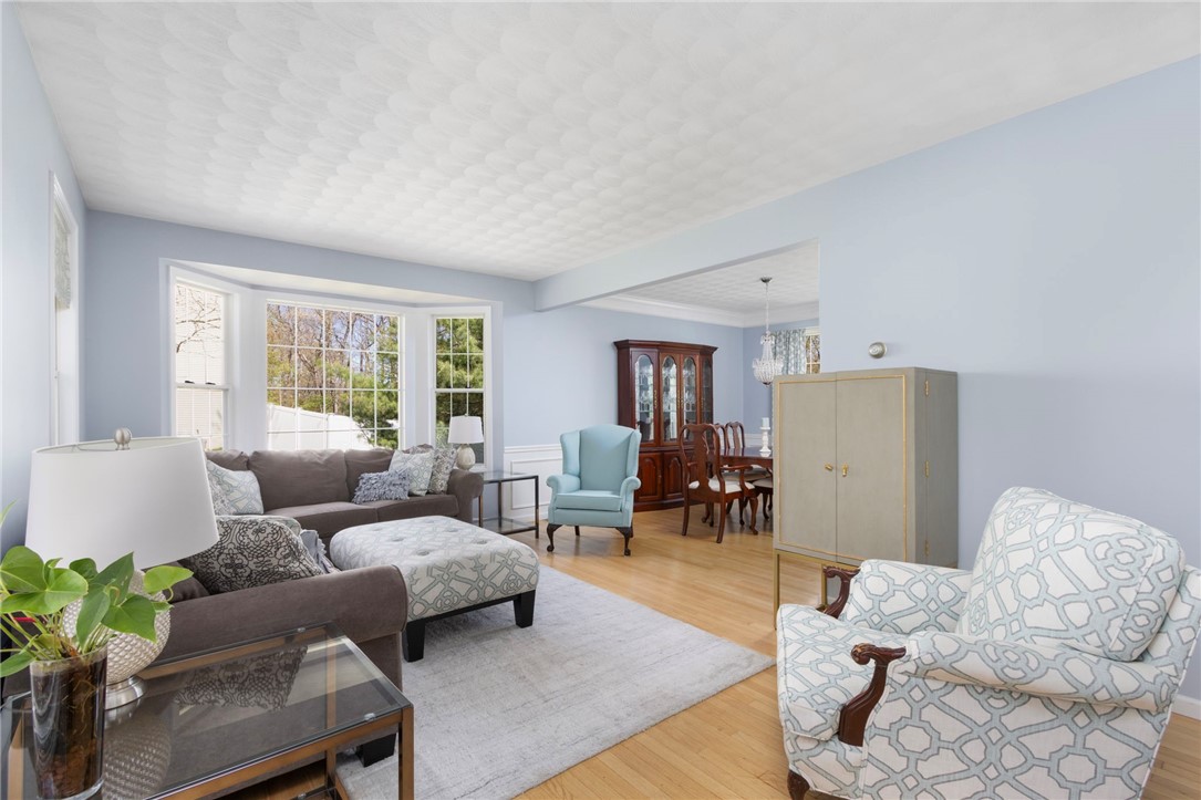 283 Castle Rocks Road Warwick, RI 02886 - Photo 6 of 48