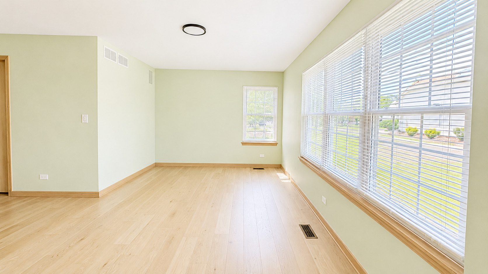 5445 Ridge Crossing Hanover Park, IL 60133 - Photo 5 of 22