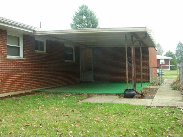 491 Ross Road Whitehall, OH 43213 - Photo 3 of 8