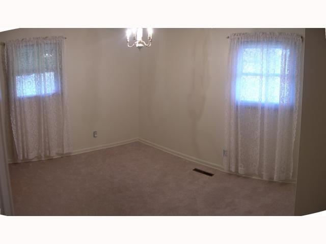 491 Ross Road Whitehall, OH 43213 - Photo 7 of 8