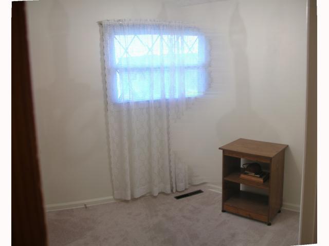491 Ross Road Whitehall, OH 43213 - Photo 8 of 8