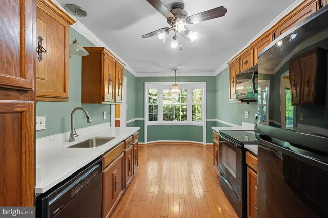 $3,100 | 7724 Bristol Square Court, Springfield, VA 22153