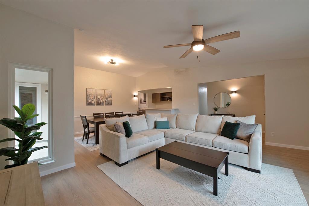 9322 Shipman Street Rowlett, TX 75088 - Photo 4 of 36