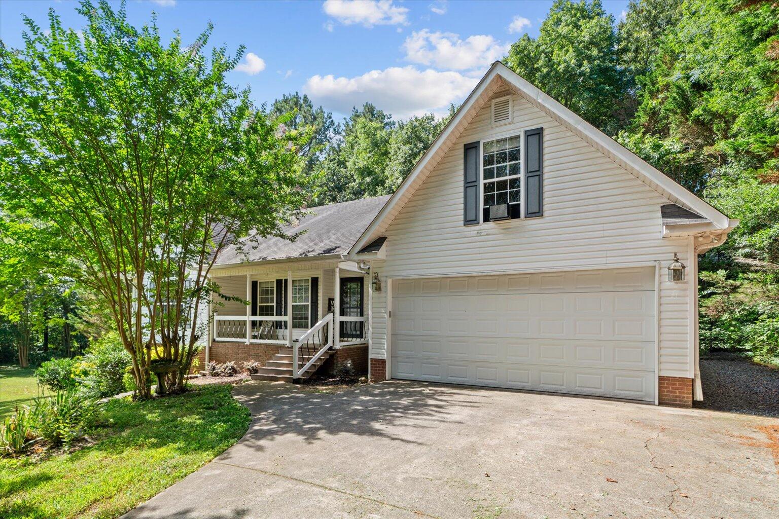 1901 Ridgefield Way Dalton, GA 30720 - Photo 4 of 51 04-4