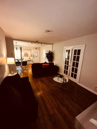$5,900 | 1448 Dewey Street, Unit 1448, Hollywood, FL 33020