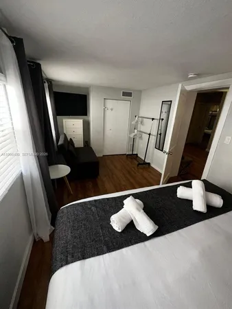 $5,900 | 1448 Dewey Street, Unit 1448, Hollywood, FL 33020