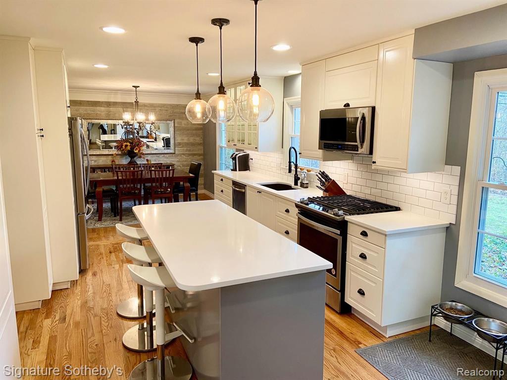 31488 Old Cannon Road Beverly Hills, MI 48025 - Photo 5 of 35