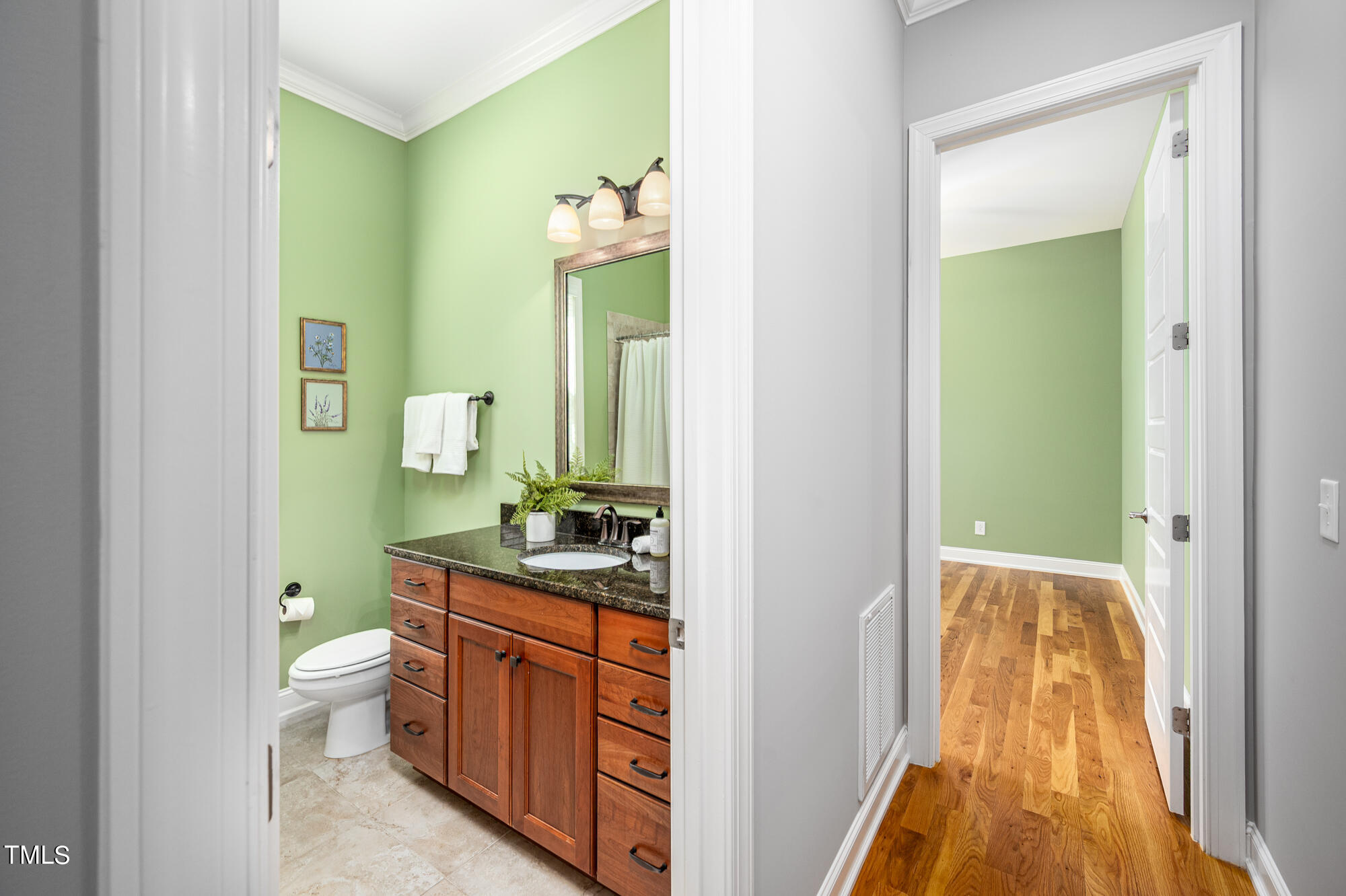 589 Bennett Mountain Chapel Hill, NC 27516 - Photo 21 of 45 589BennettMountain-26