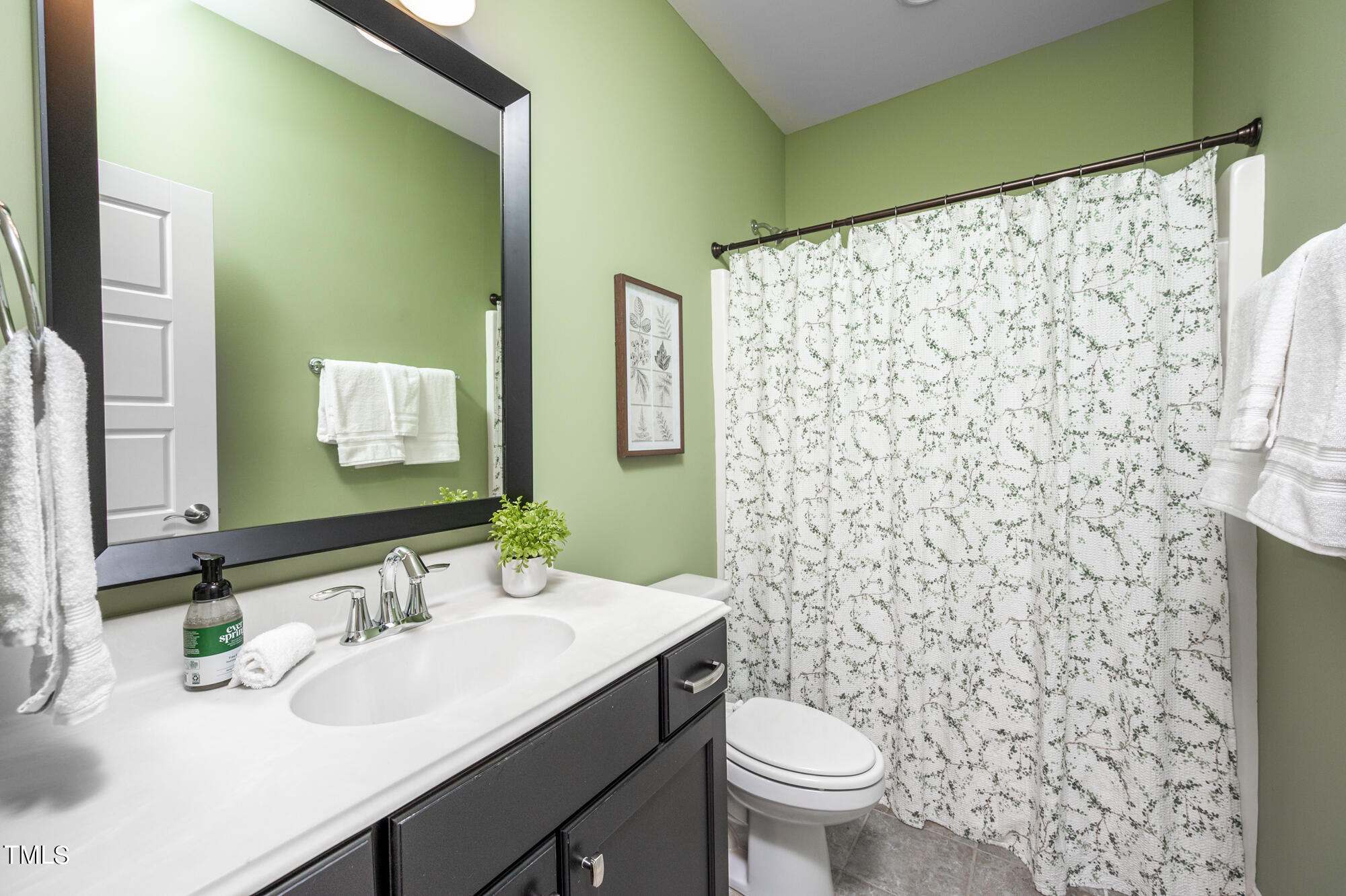 589 Bennett Mountain Chapel Hill, NC 27516 - Photo 28 of 45 589BennettMountain-36