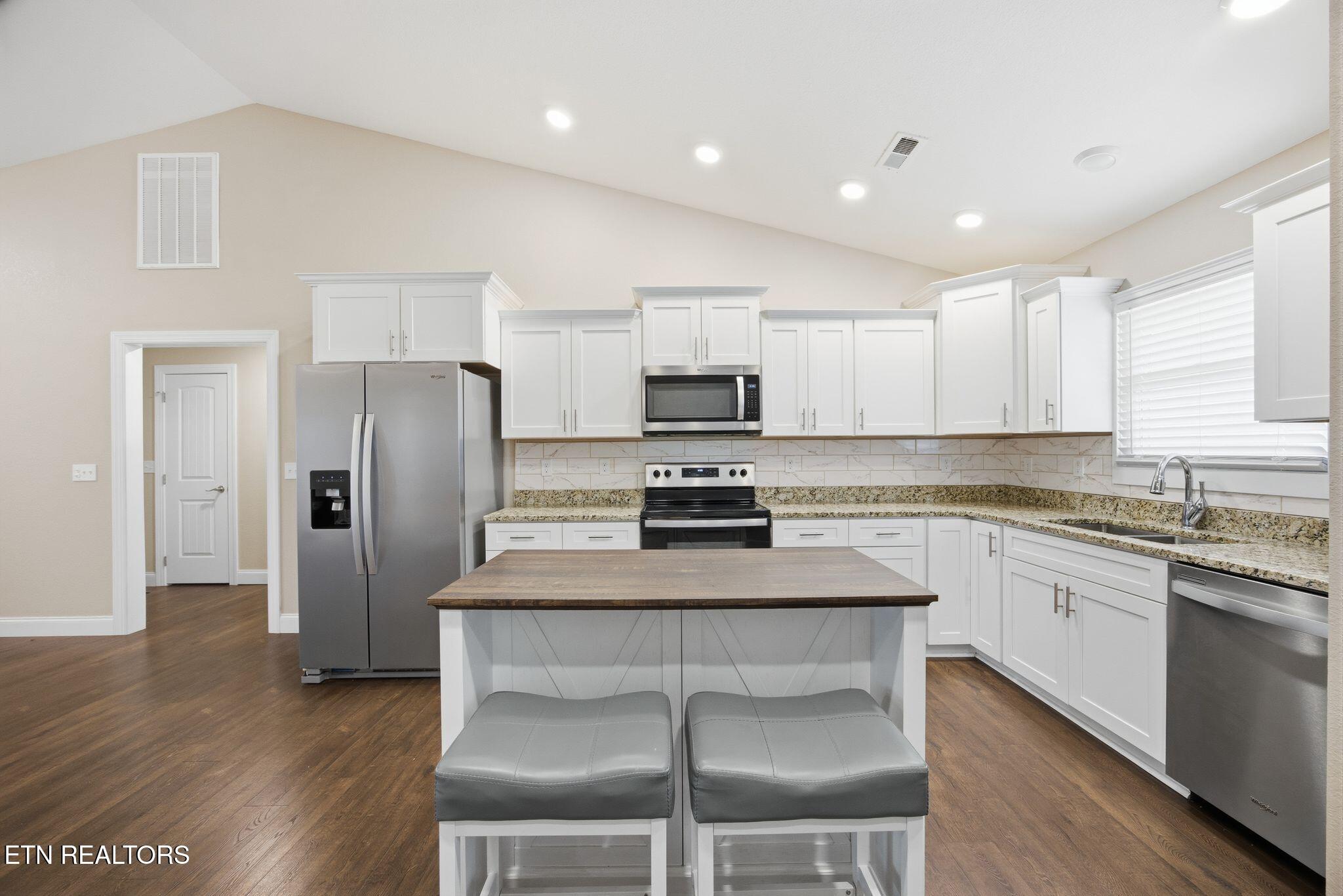 2681 Cook Road Crossville, TN 38571 - Photo 9 of 28 rp2604011-1008